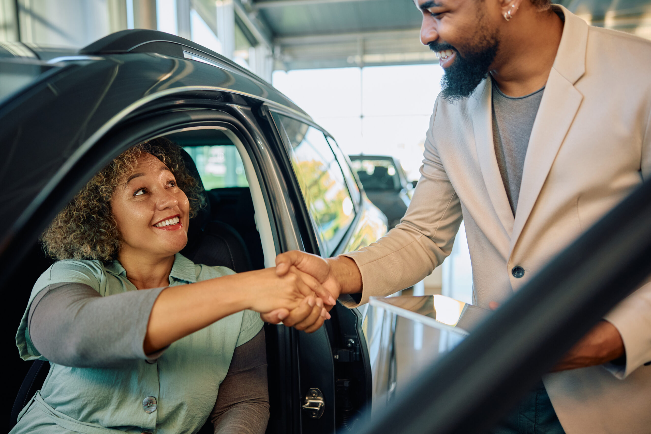 How To Buy a Car the Right Way Thumbnail